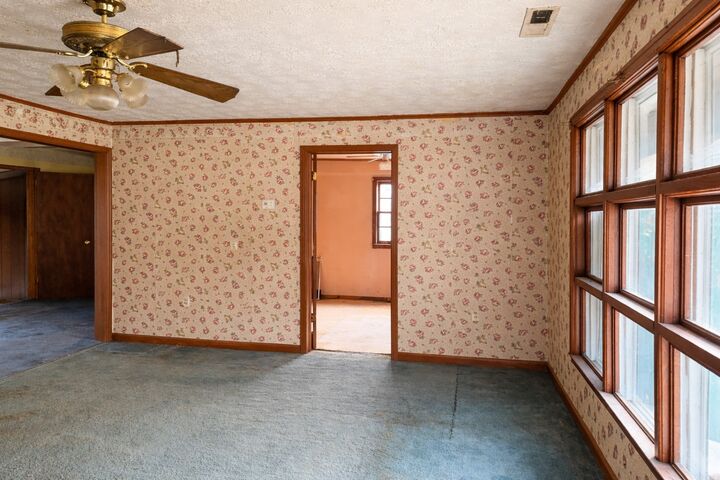 Property Photo:  207 Sycamore Ave  TN 37185 