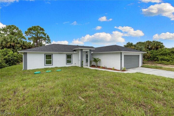 Property Photo:  814 Milano Avenue S  FL 33974 