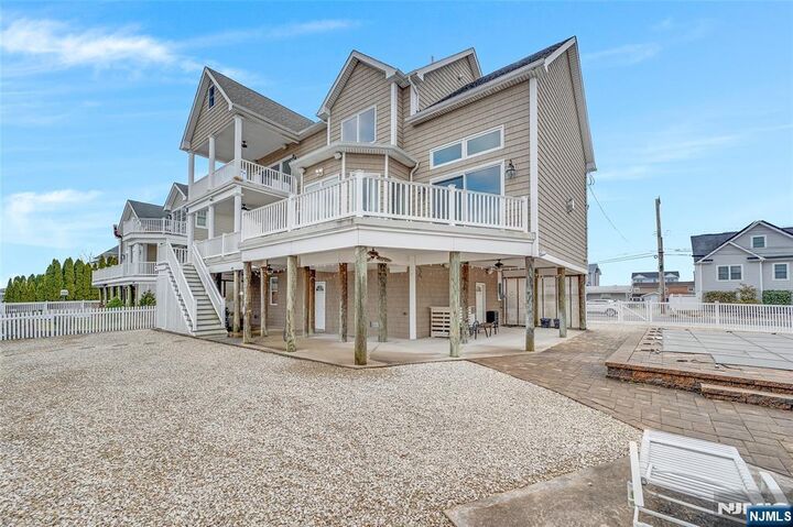 Property Photo:  1828 Cable Drive  NJ 08753 