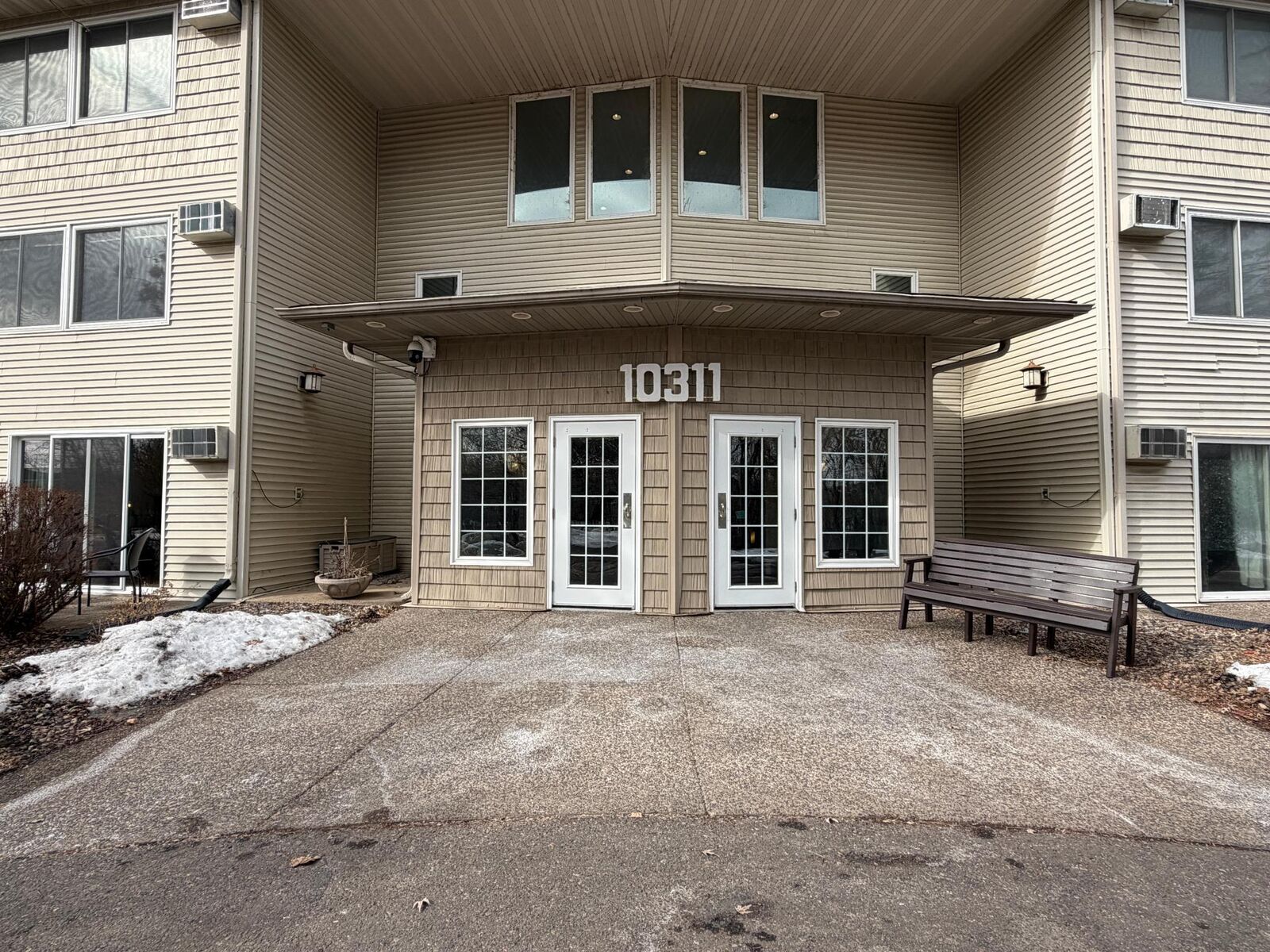 Property Photo:  10311 Cedar Lake Road 111  MN 55305 