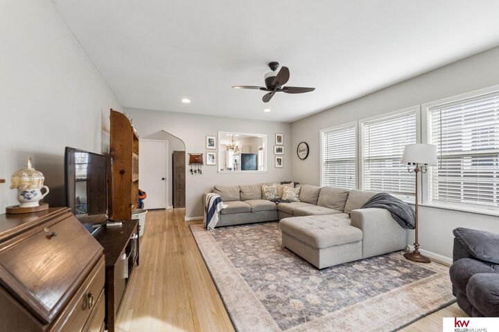 Property Photo: 503 S 50th Avenue NE 68106