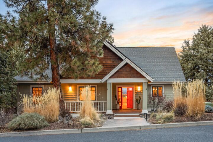 Property Photo:  1200 NW Constellation Drive  OR 97703 