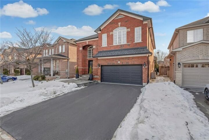 Property Photo: 1379 Liverpool Street ON L6M 4P1