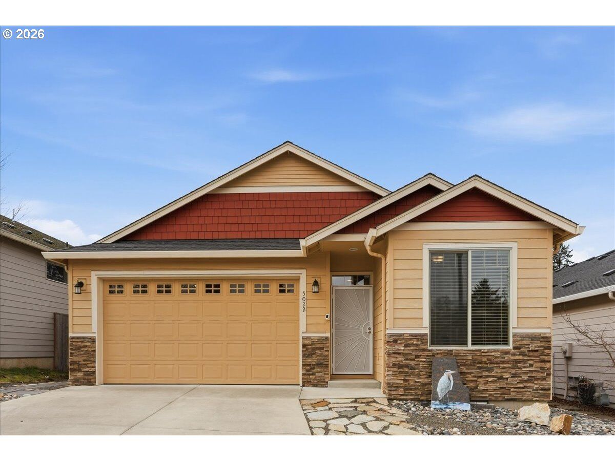 Property Photo:  5022 NE 29th Ave  WA 98663 