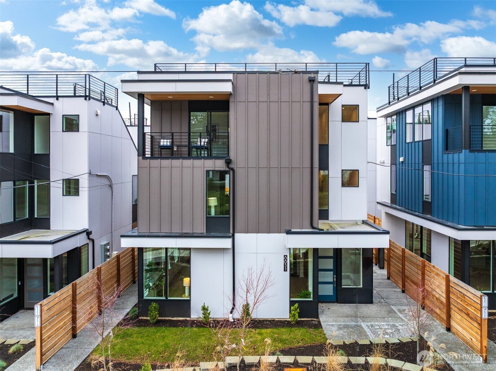 Property Photo:  8833 B  Wallingford Avenue N  WA 98103 