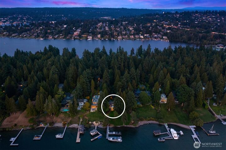 Property Photo: 3639 Hunts Point Road WA 98004