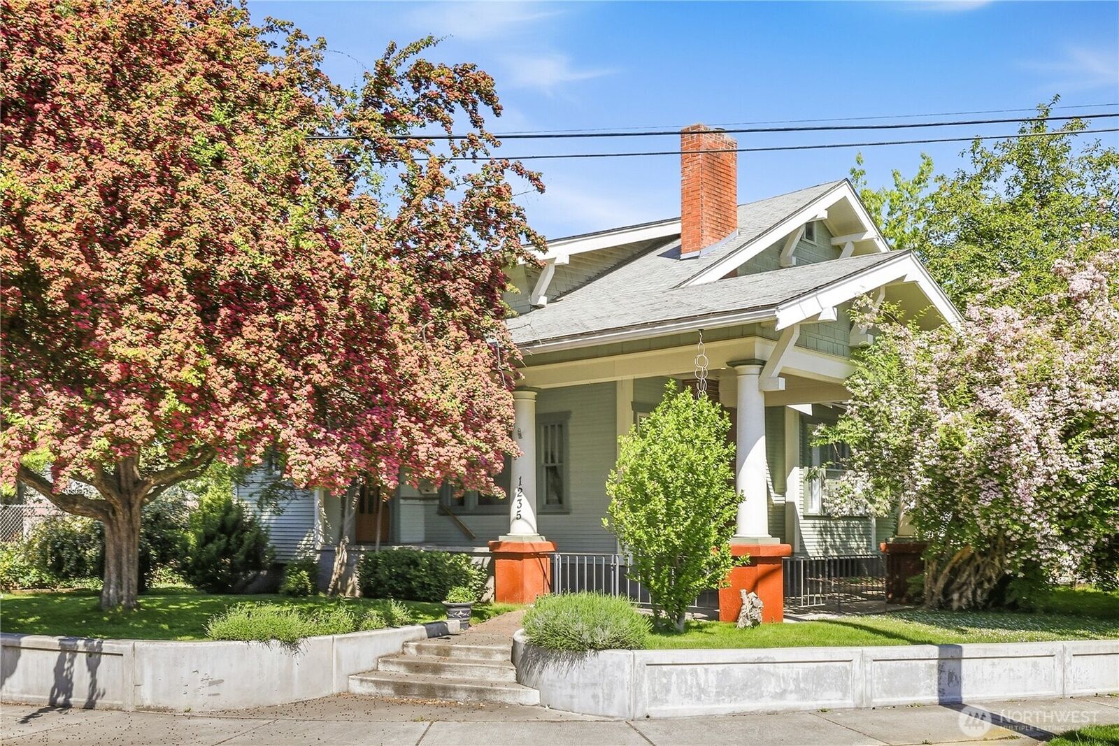 Property Photo:  1235  Isaacs Avenue  WA 99362 