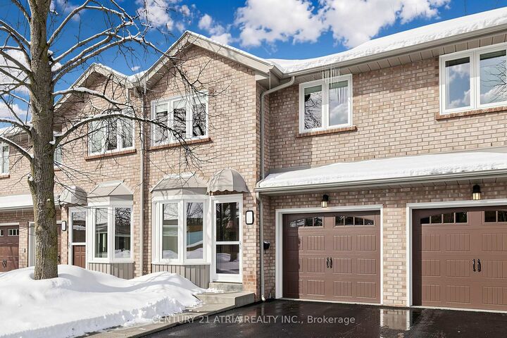 Property Photo:  35 Anderson Place  ON L4G 6G4 