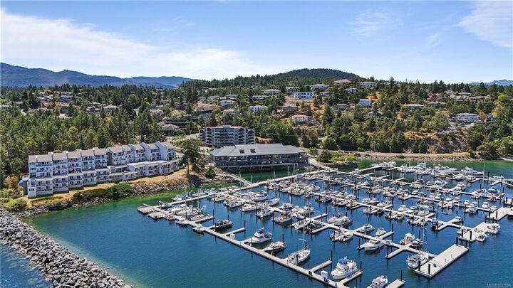 Property Photo:  3529 Dolphin Dr 604  BC V9P 9J7 