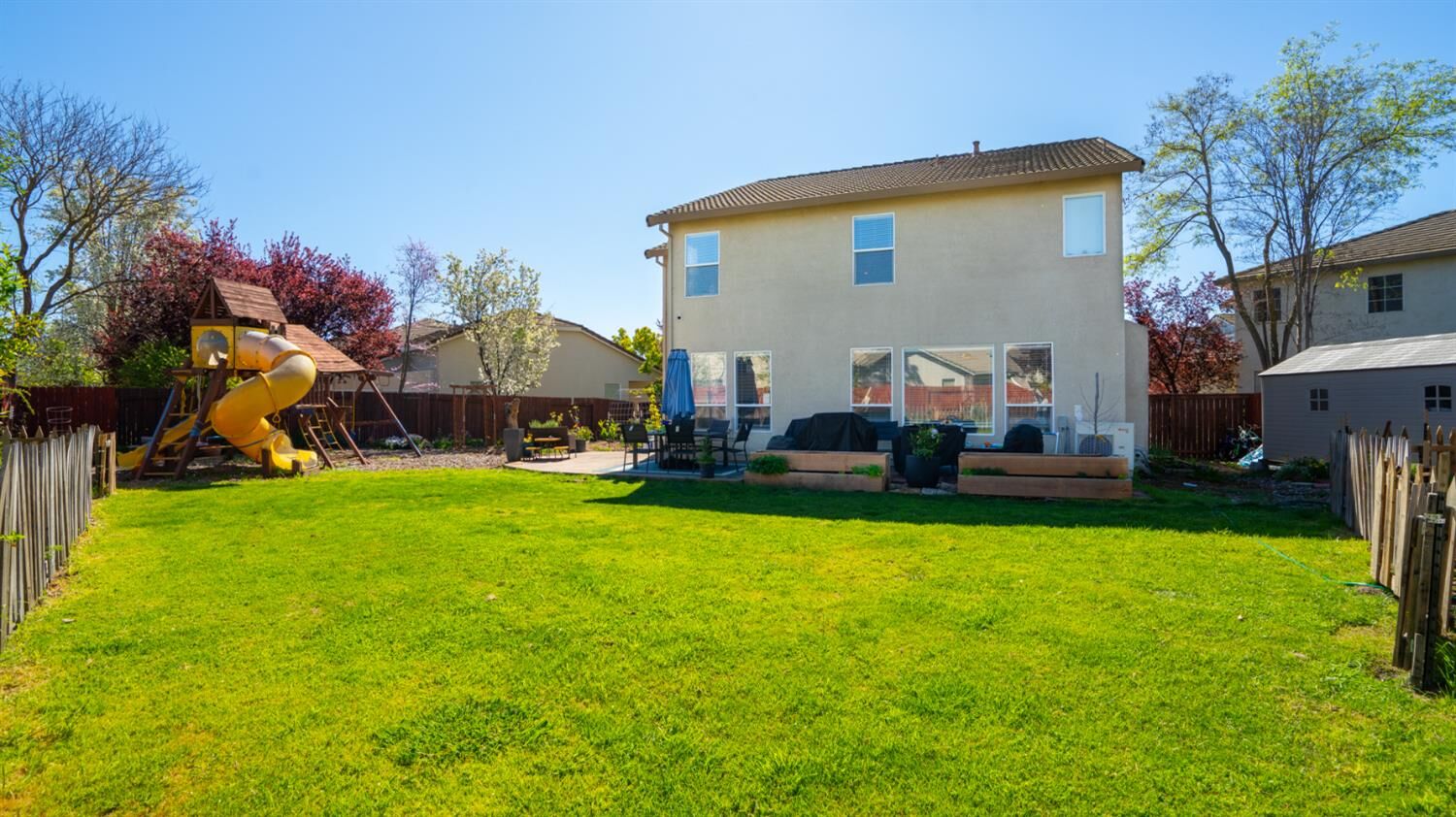 Property Photo: 2571 Cantara Court CA 95835