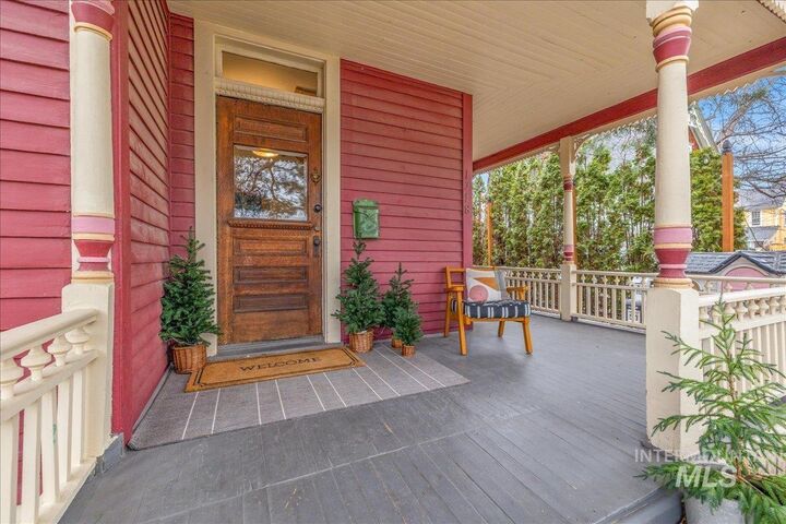 Property Photo:  1318 W Eastman St.  ID 83702 