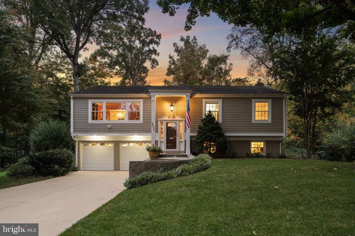 Property Photo:  9303 Swinburne Court  VA 22031 