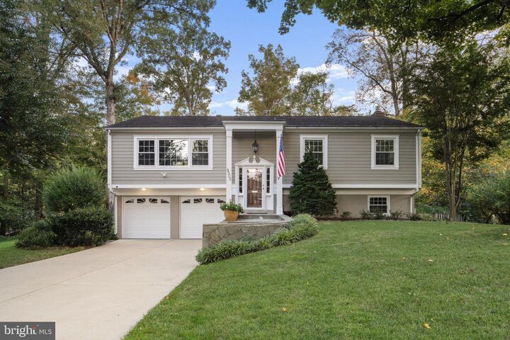 Property Photo:  9303 Swinburne Court  VA 22031 