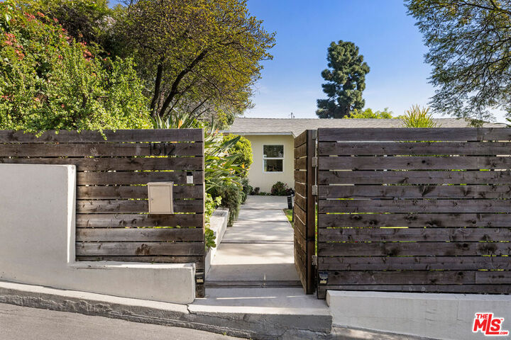 Property Photo:  1512 N Boylston St  CA 90012 