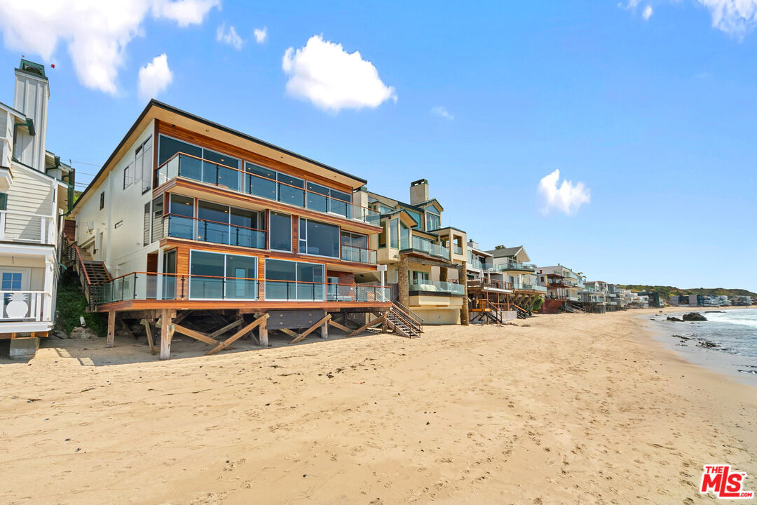 Property Photo:  24928 Malibu Rd  CA 90265 