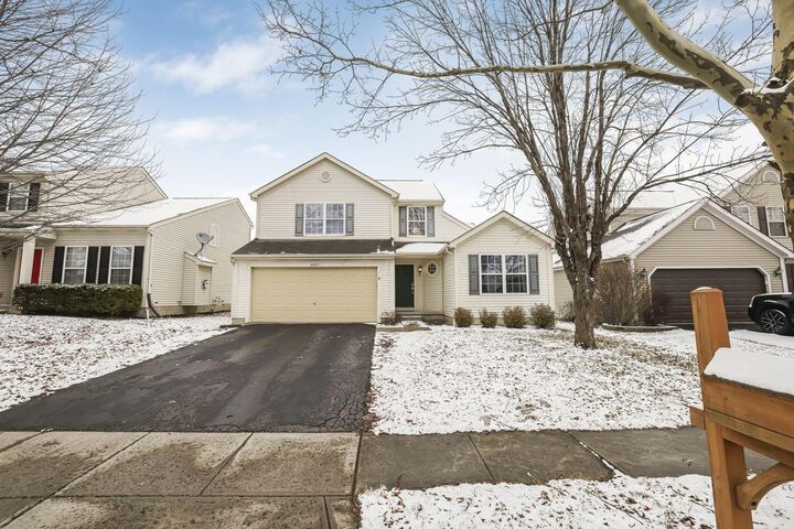 Property Photo:  9190 Prestwick Green Drive  OH 43240 