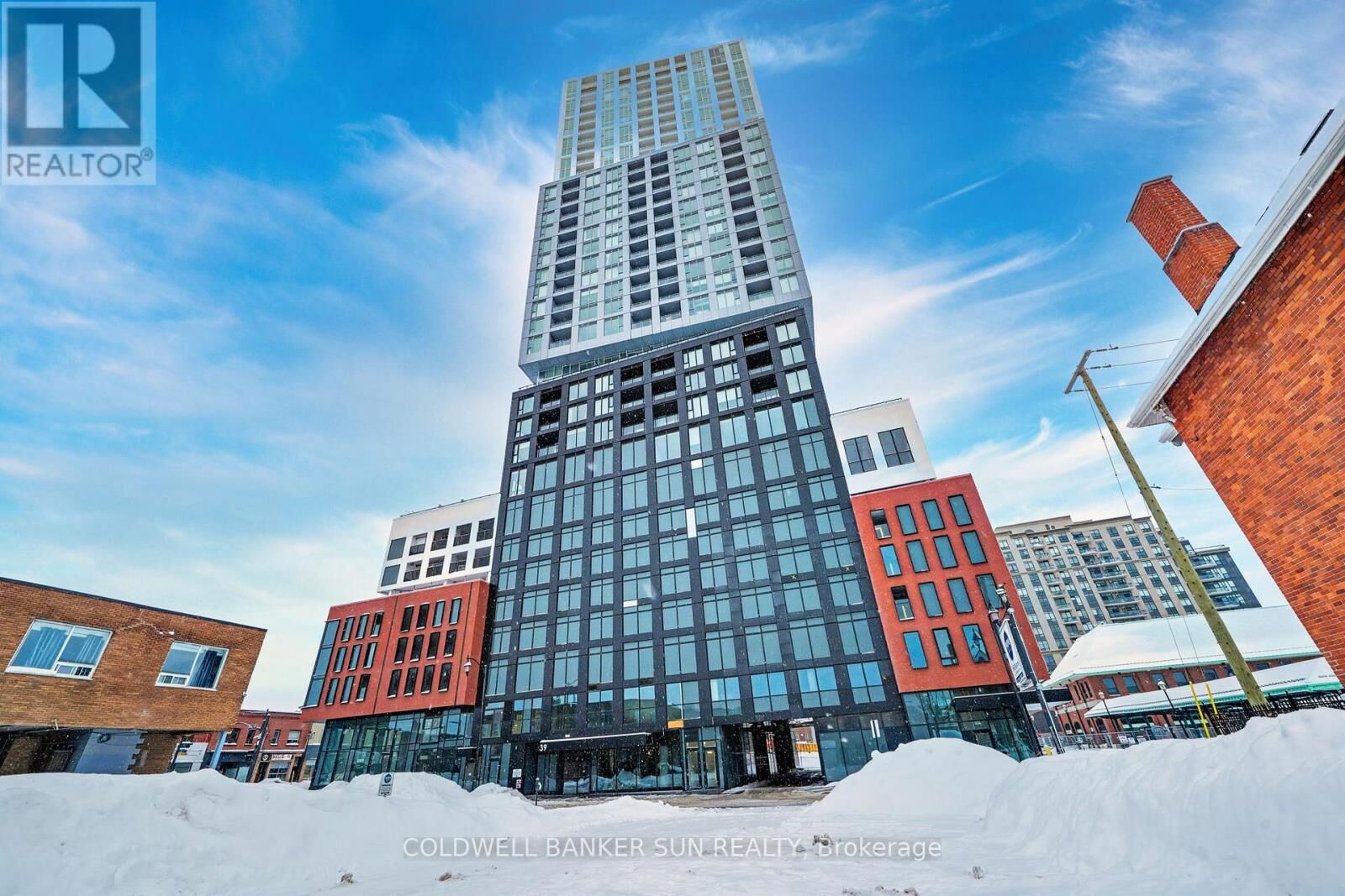 Property Photo:  39 Mary Street 2009  ON L4N 1S9 