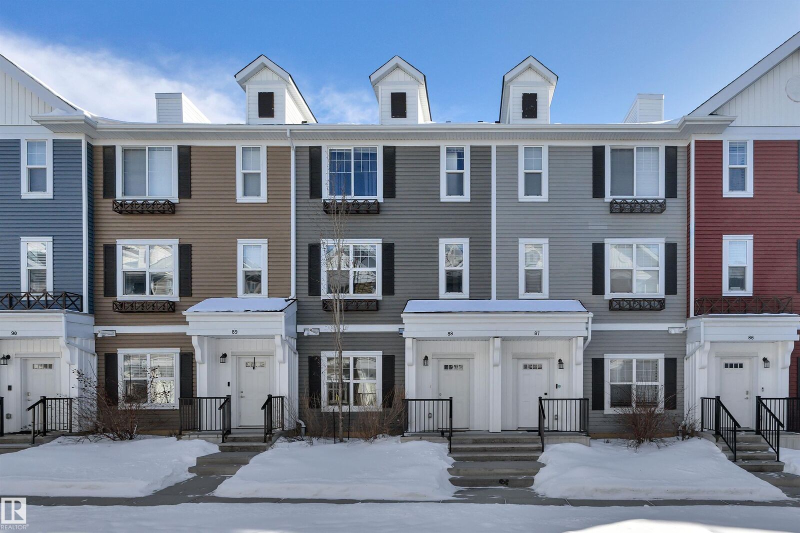 Photo de la propriété:  903 Crystallina Way NW 88  AB T5Z 0N6 