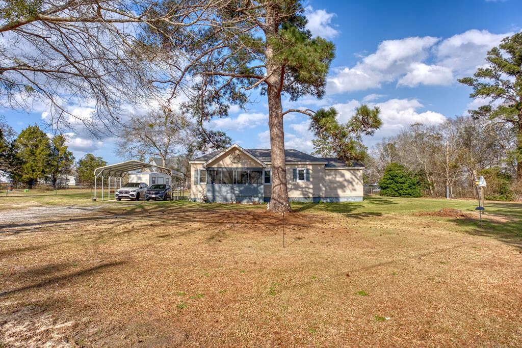 Property Photo:  595 Lee Road 0234  AL 36870 