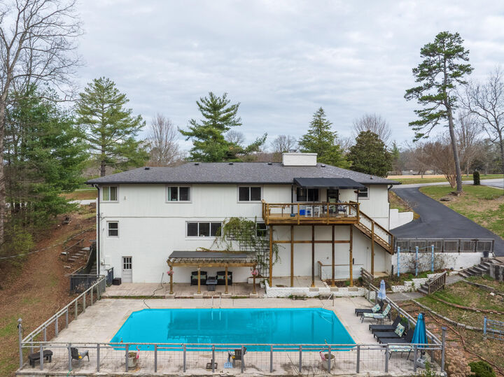 Property Photo:  115 Golf Drive  TN 37377 