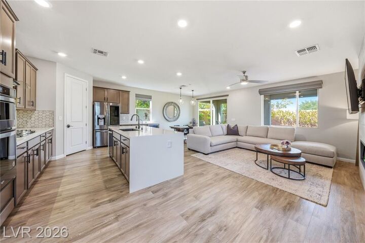 Property Photo:  10630 Glowing Dawn Avenue  NV 89135 