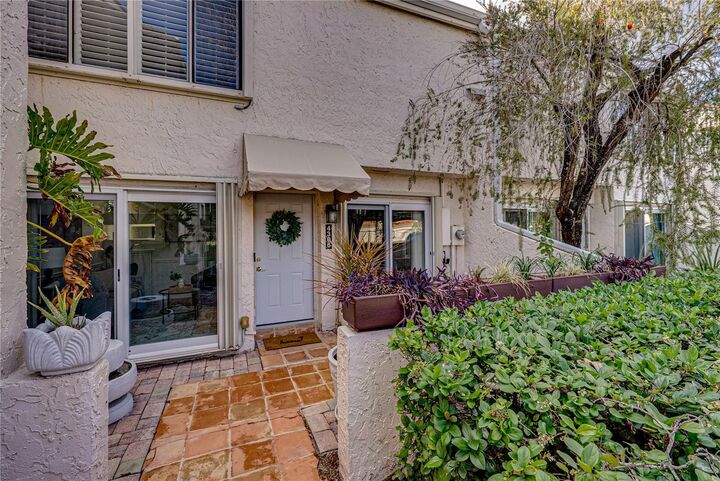 Property Photo:  4306 Harbor House Drive  FL 33615 