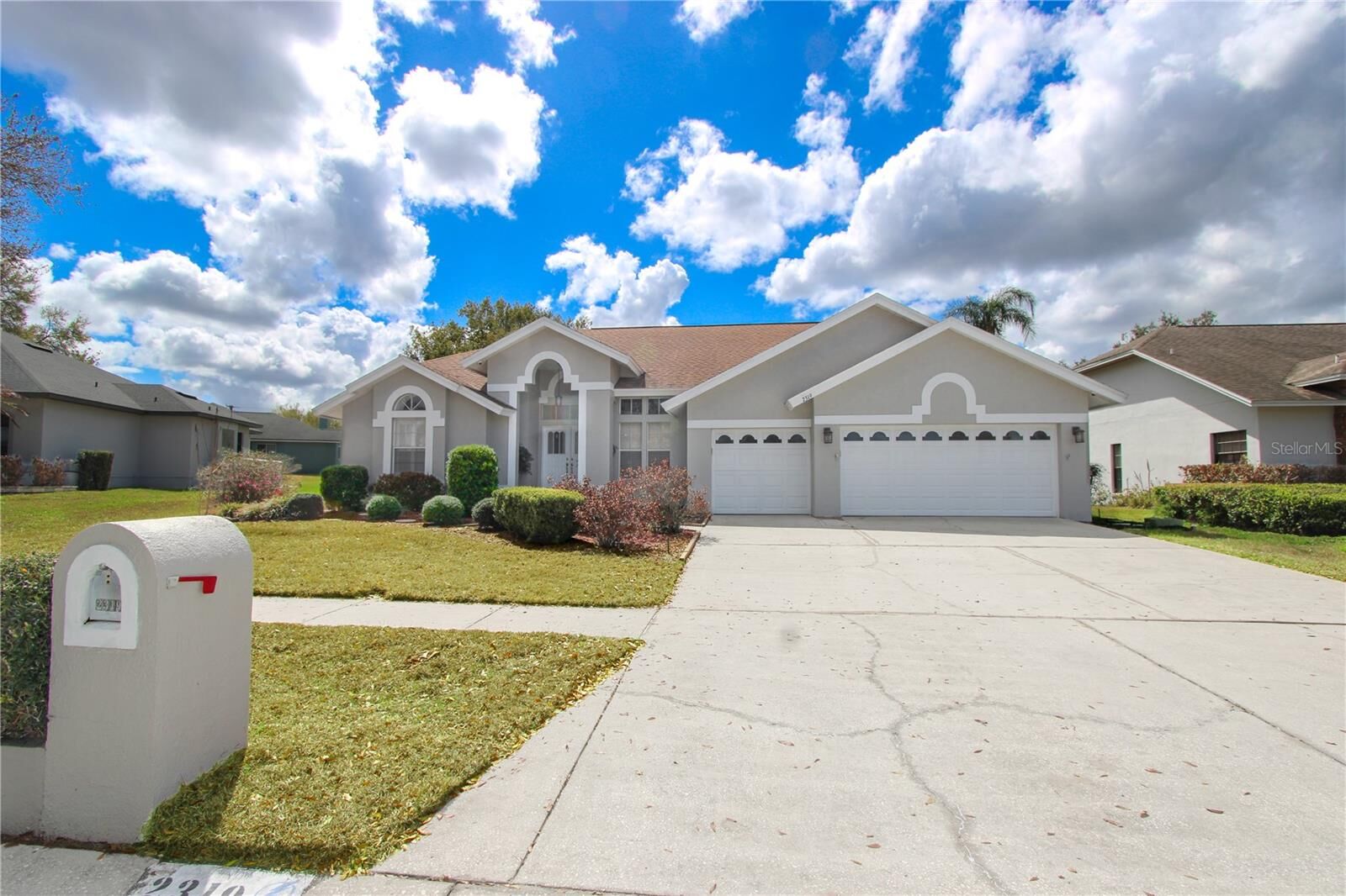 Property Photo:  2319 Sunview Avenue  FL 33596 