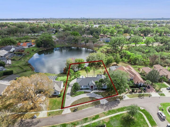 Property Photo:  8612 Lost Cove Drive  FL 32819 