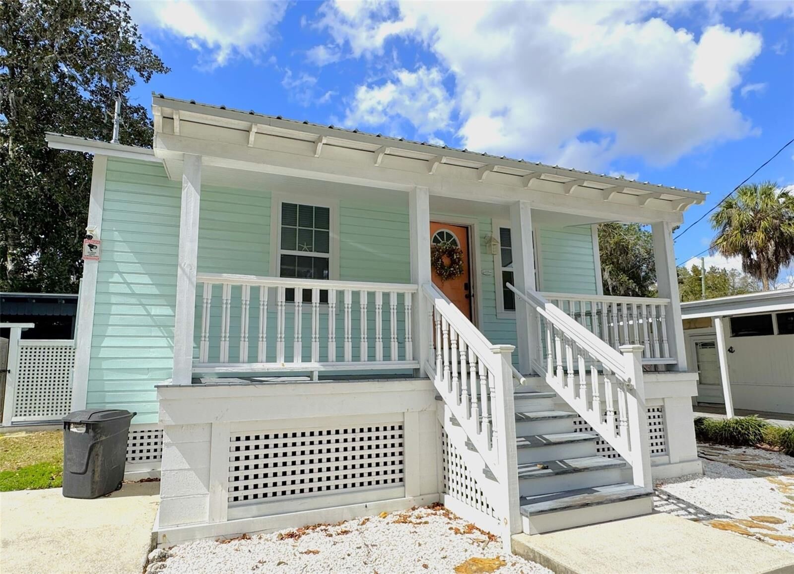 Property Photo:  222 NE 1st Avenue  FL 34429 