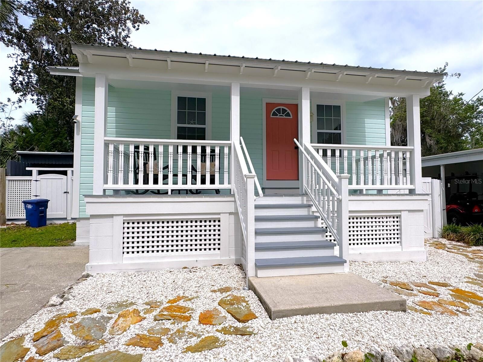 Property Photo:  222 NE 1st Avenue  FL 34429 