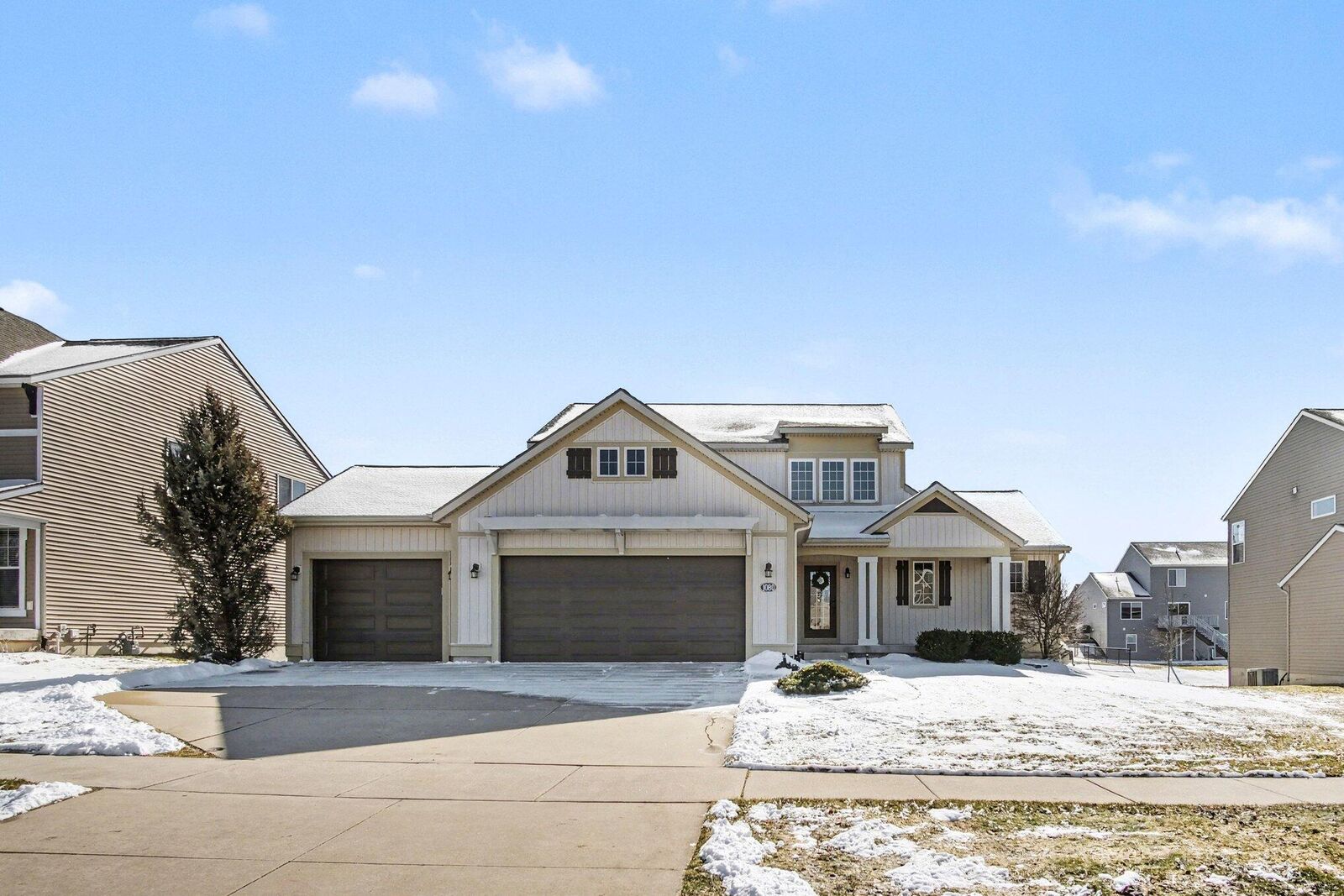 Property Photo:  1080 Cobblestone Way Drive SE  MI 49315 