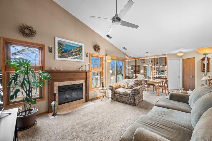 Property Photo:  2014 N Stillwater Road  IL 60004 