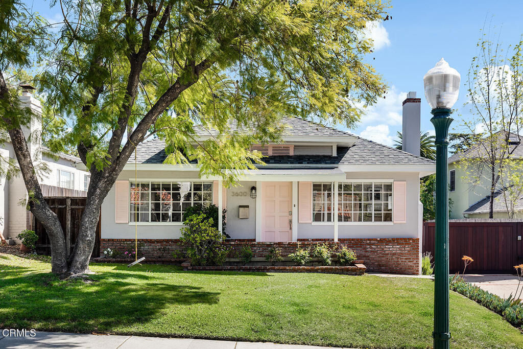 Property Photo: 3600 Buena Vista Avenue CA 91208