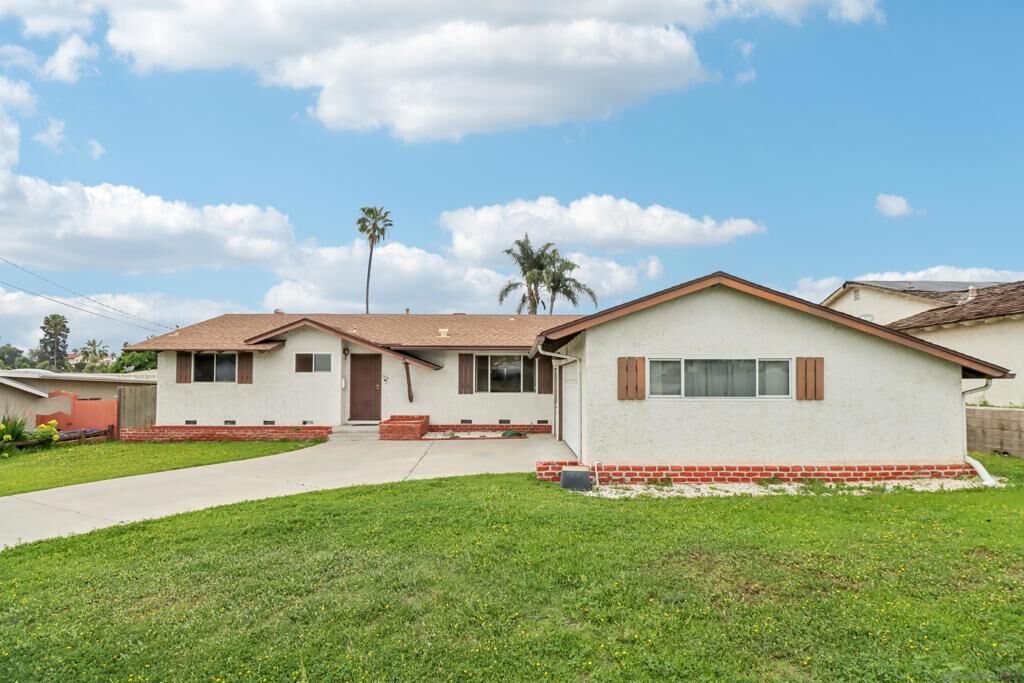Property Photo:  516 Carla Ave  CA 91910 