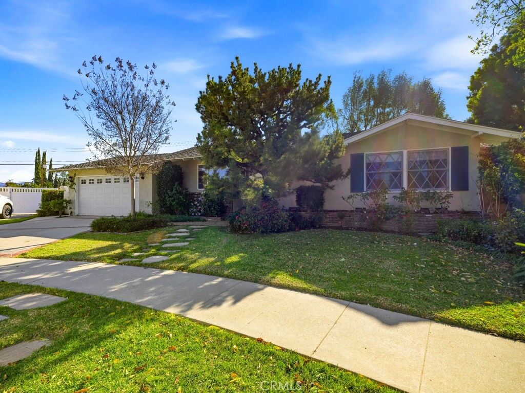 Property Photo:  16418 Minnehaha Street  CA 91344 