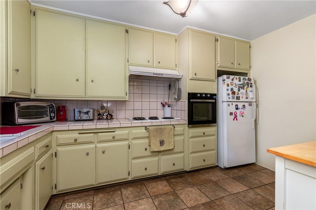 Property Photo:  1273 E Appleton St 3  CA 90802 