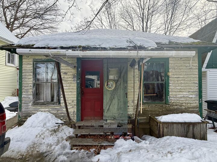 Property Photo:  17 Bowles Avenue  ME 04609 