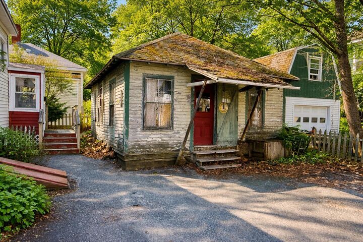 Property Photo:  17 Bowles Avenue  ME 04609 