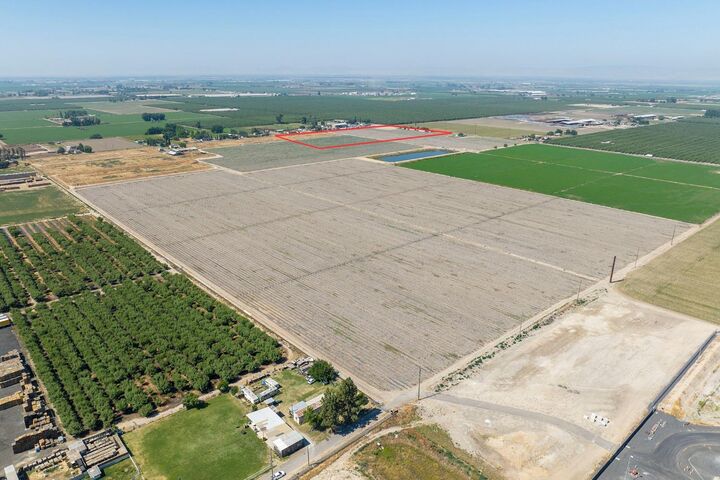 Property Photo:  1400 S Washington Road  CA 95380 