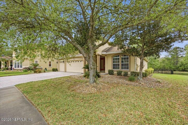 Property Photo:  2348 Links Drive  FL 32003 