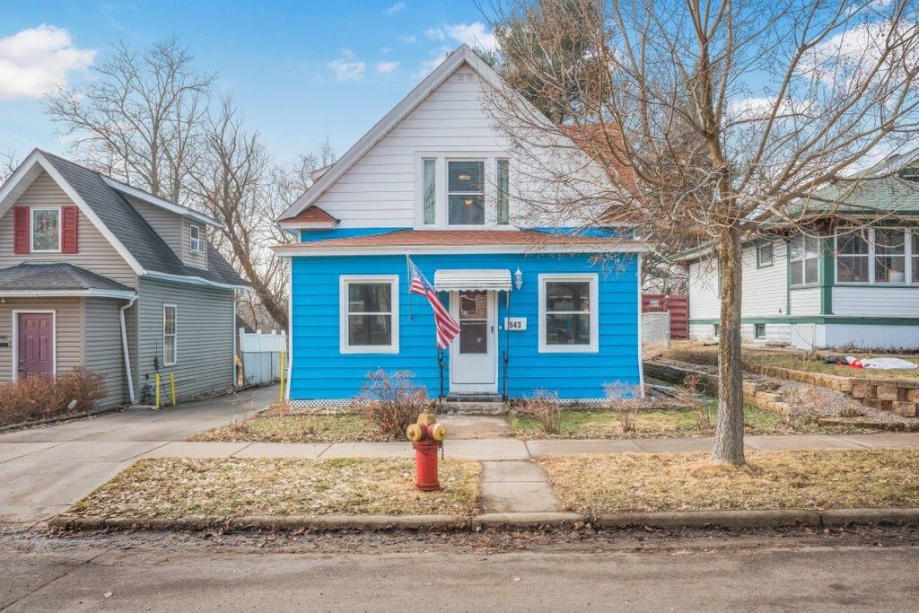Property Photo:  543 Gotzian Street  MN 55106 
