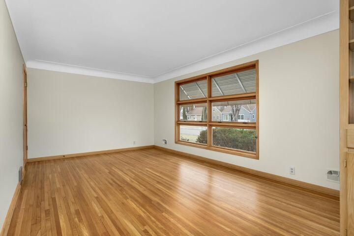 Property Photo:  7501 Clinton Avenue  MN 55423 