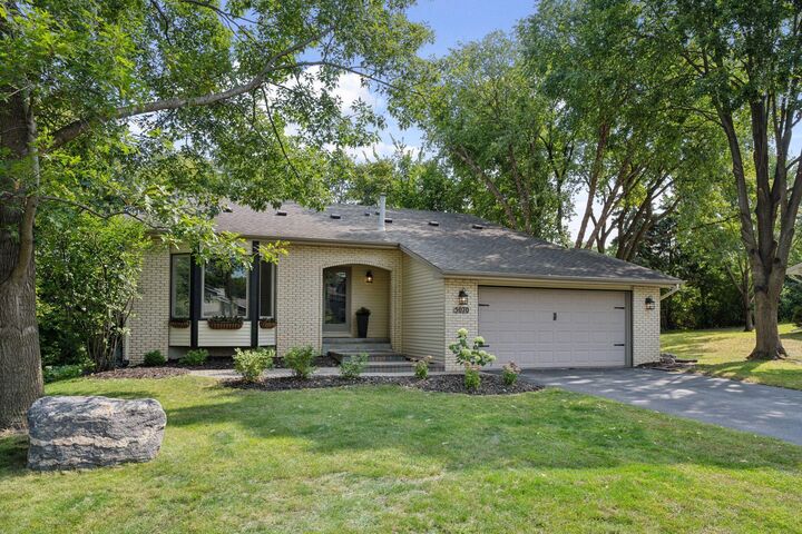 Property Photo:  5070 Evergreen Lane N  MN 55442 