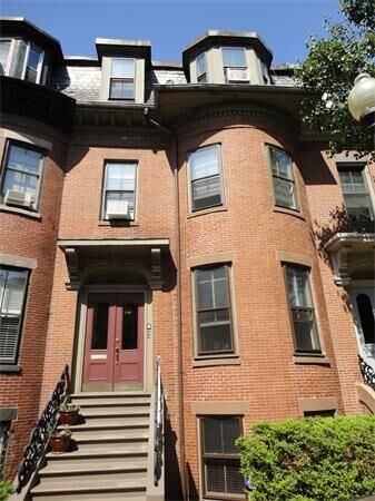 Property Photo:  98 E Brookline St 1  MA 02118 