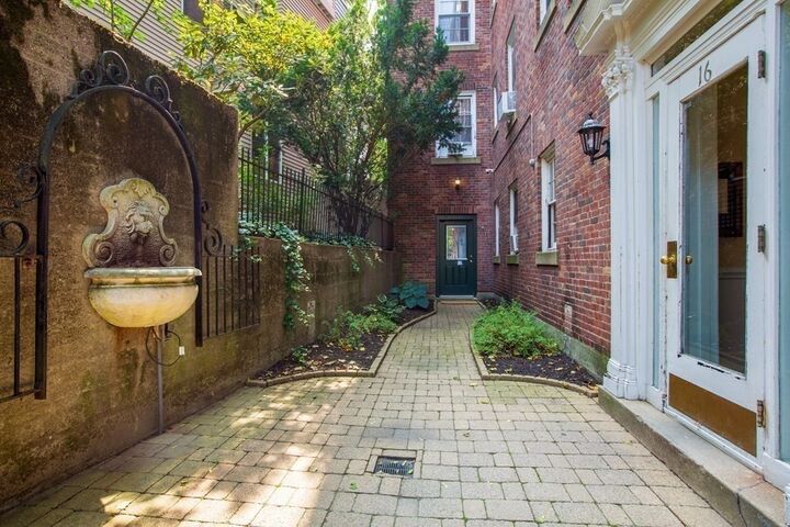 Property Photo:  16 Chauncy 53  MA 02138 