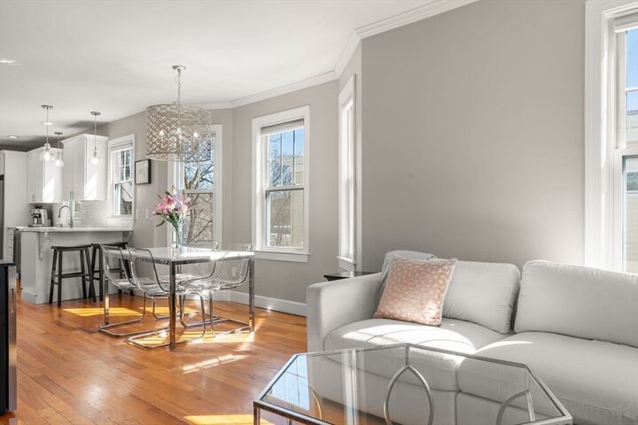 Property Photo:  15 Laurel Street 3  MA 02476 