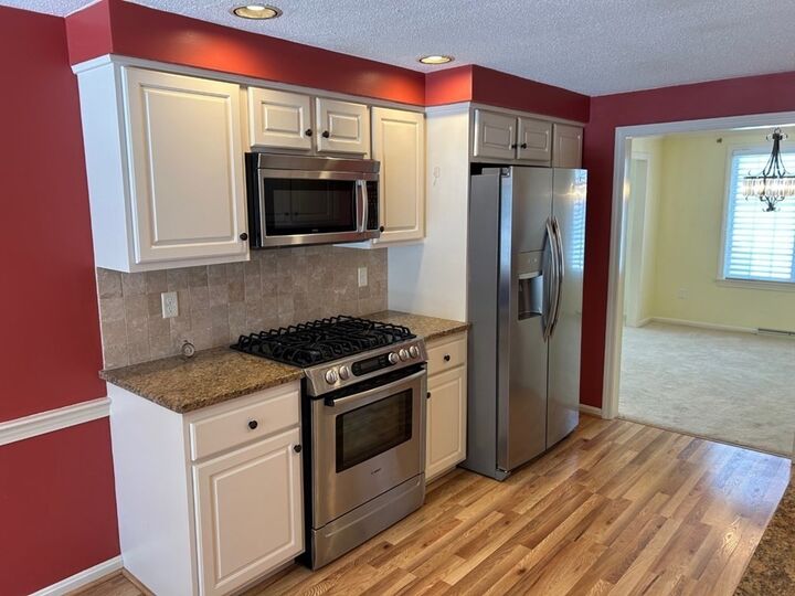 Property Photo:  14 Stonybrook Ln 131  MA 01949 