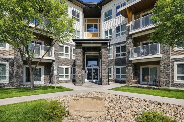 240 Skyview Ranch Road NE 2117 — photo 1