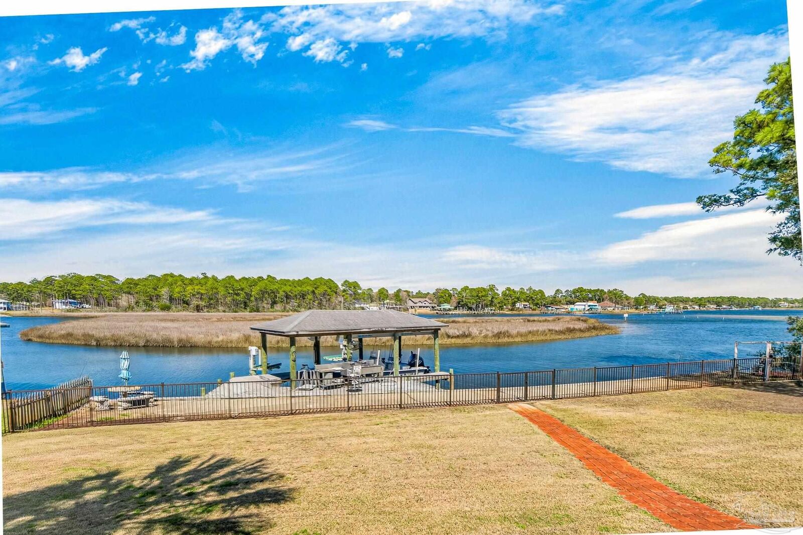 Property Photo:  2930 Fenceline Rd  FL 32507 