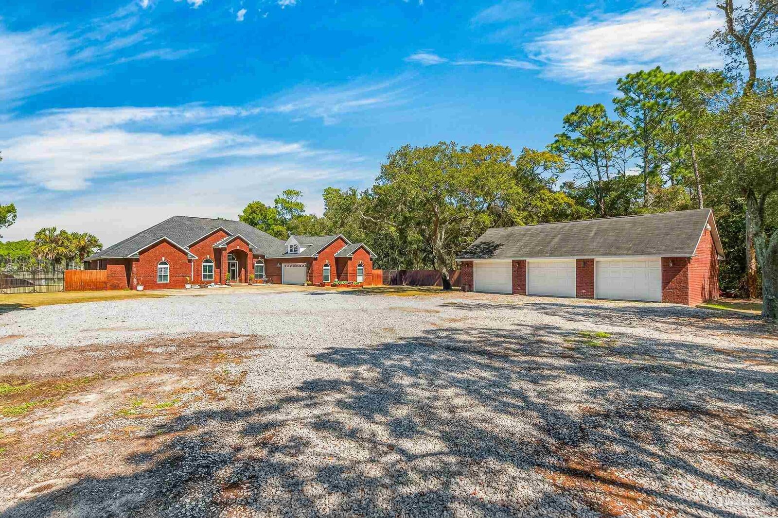 Property Photo:  2930 Fenceline Rd  FL 32507 